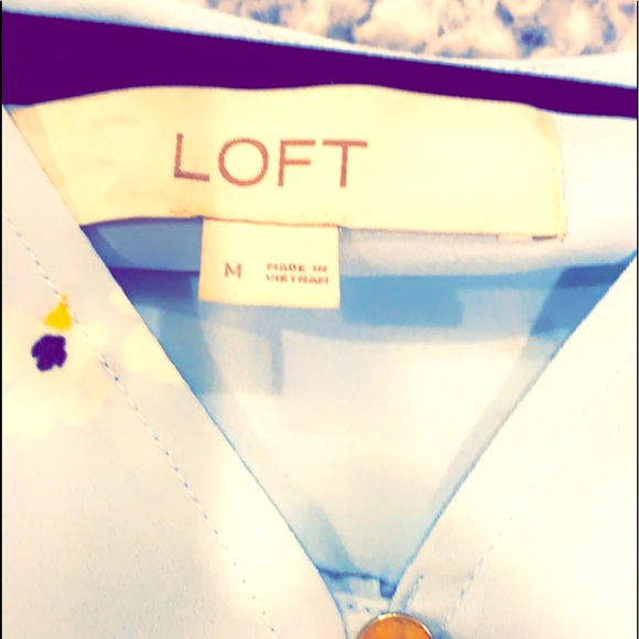 LOFT Blossom Henley Flutter Shell blouse. Size.M - Picture 4 of 13
